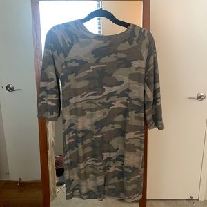EVERLY Camo Dress